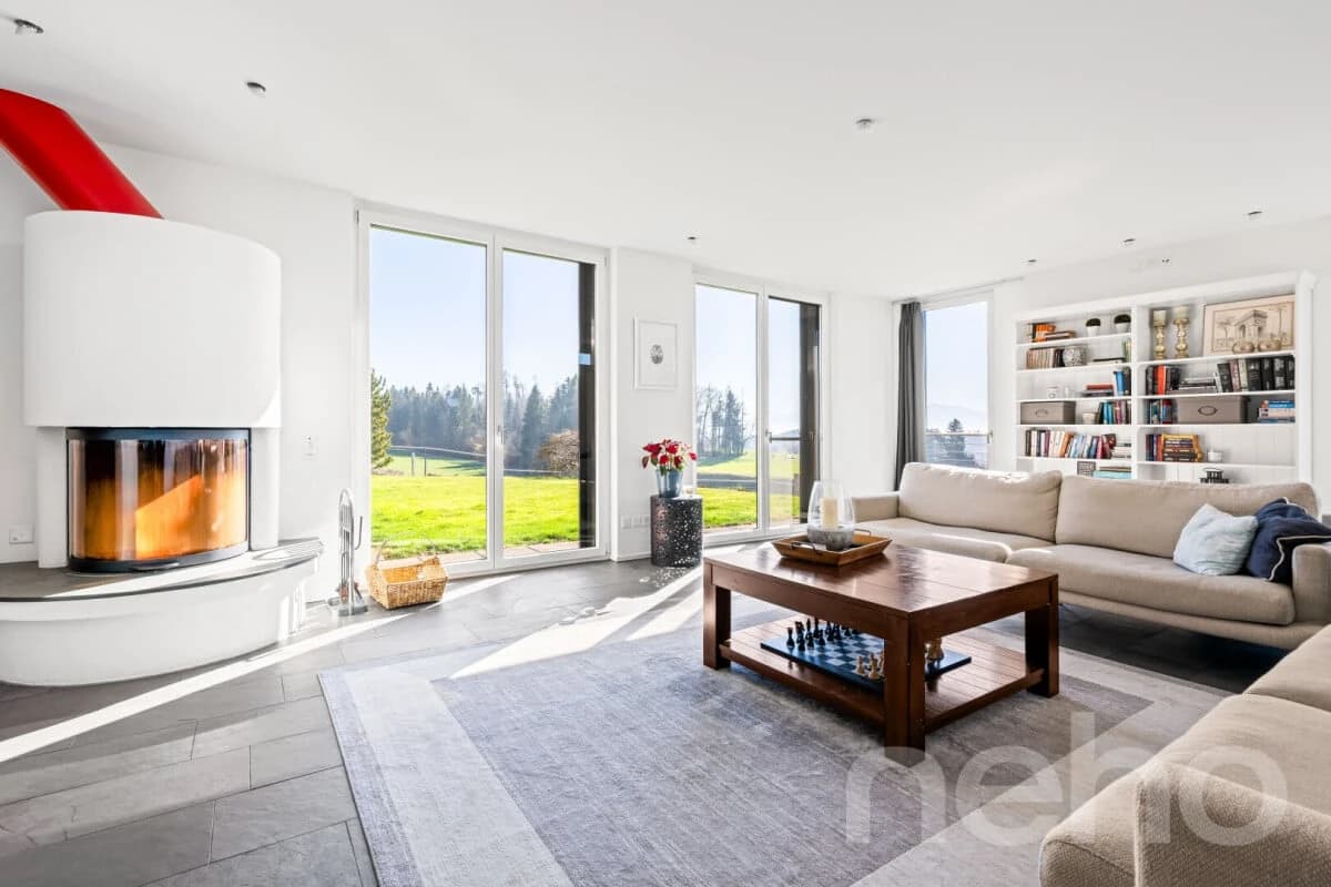 Exklusives Einfamilienhaus mit Weitsicht in idyllischer Lage