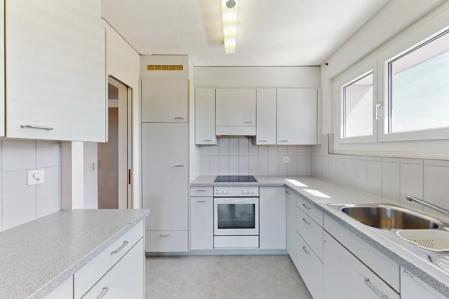 Helle schöne Wohnung mit gutem ÖV-Anschluss