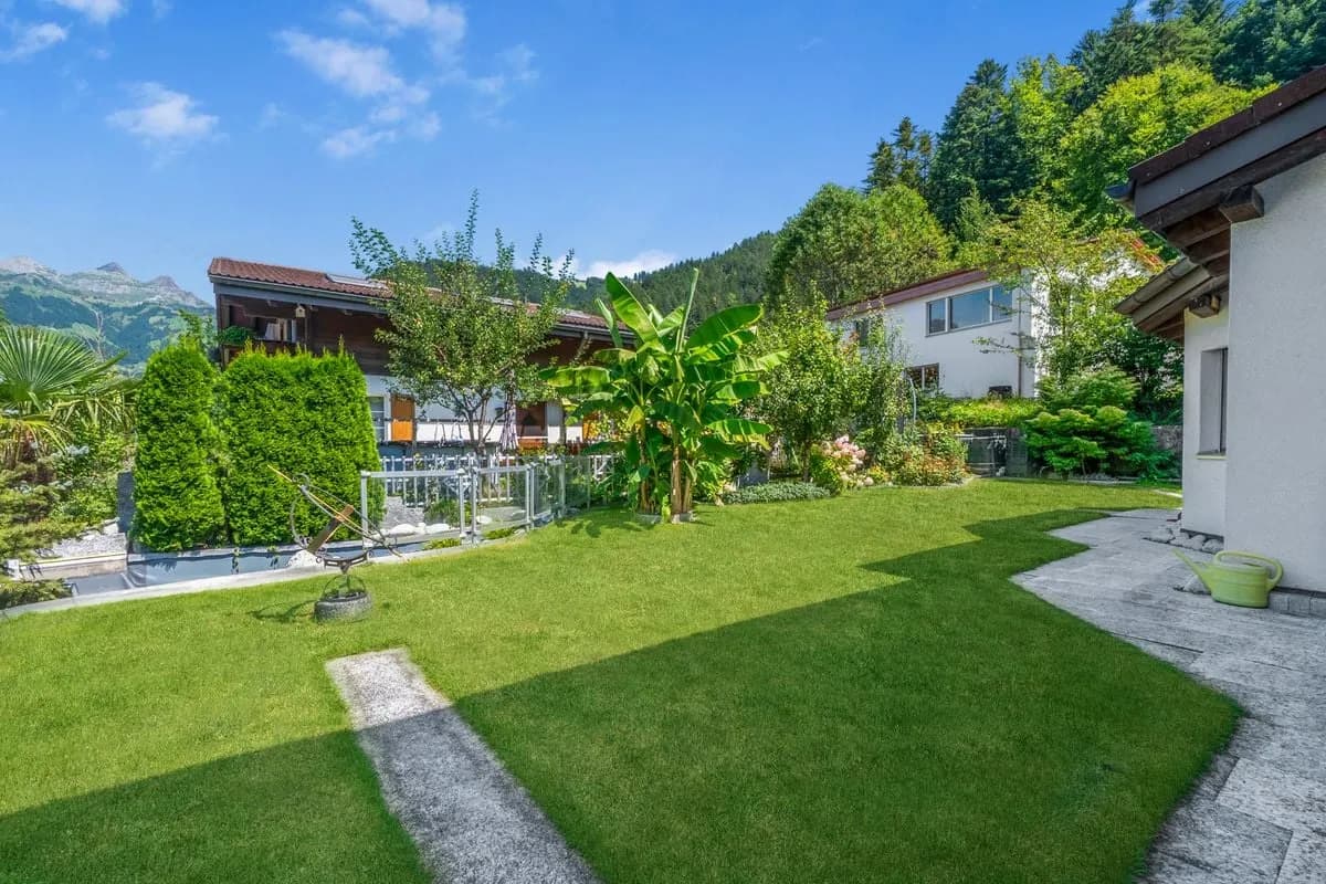 Doppeleinfamilienhaus mit atemberaubender Panoramaaussicht