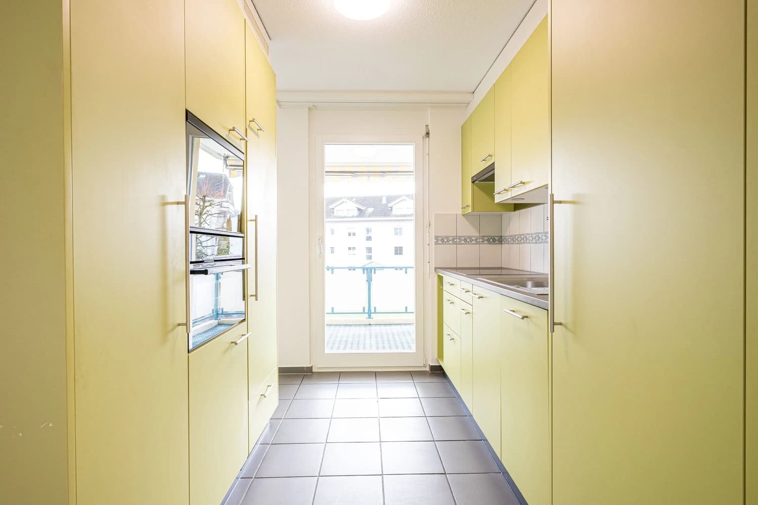 Helle 2.5-Zimmer-Wohnung mit Balkon, zentral in Toffen kaufen