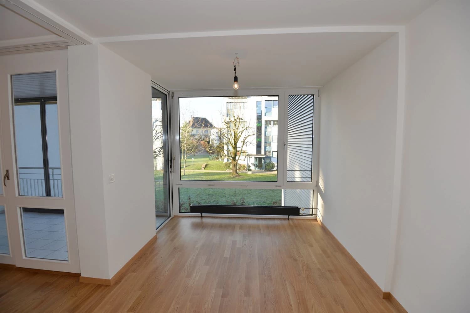 Ihr neues Zuhause mit grossen Gartensitzplatz