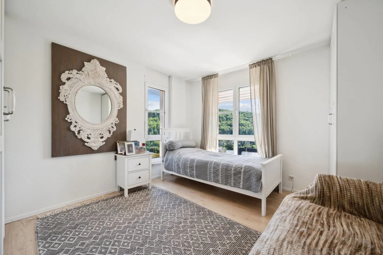 Modernes 6.5-Zimmer-Einfamilienhaus mit eindrucksvollem Panoramablick