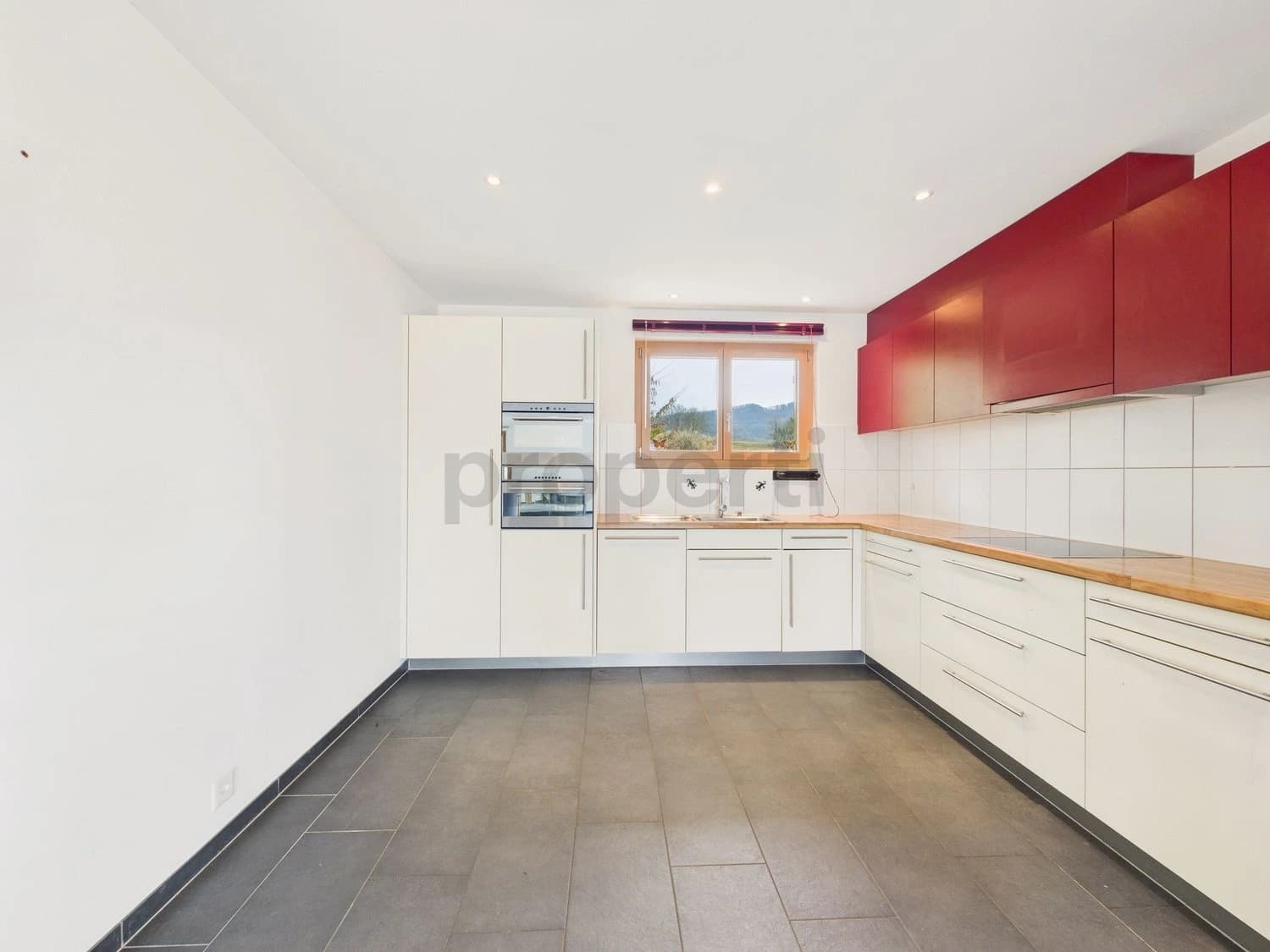 Ruhiges 4.5-Zimmer-Einfamilienhaus mit grosser Terrasse in Breitenbach