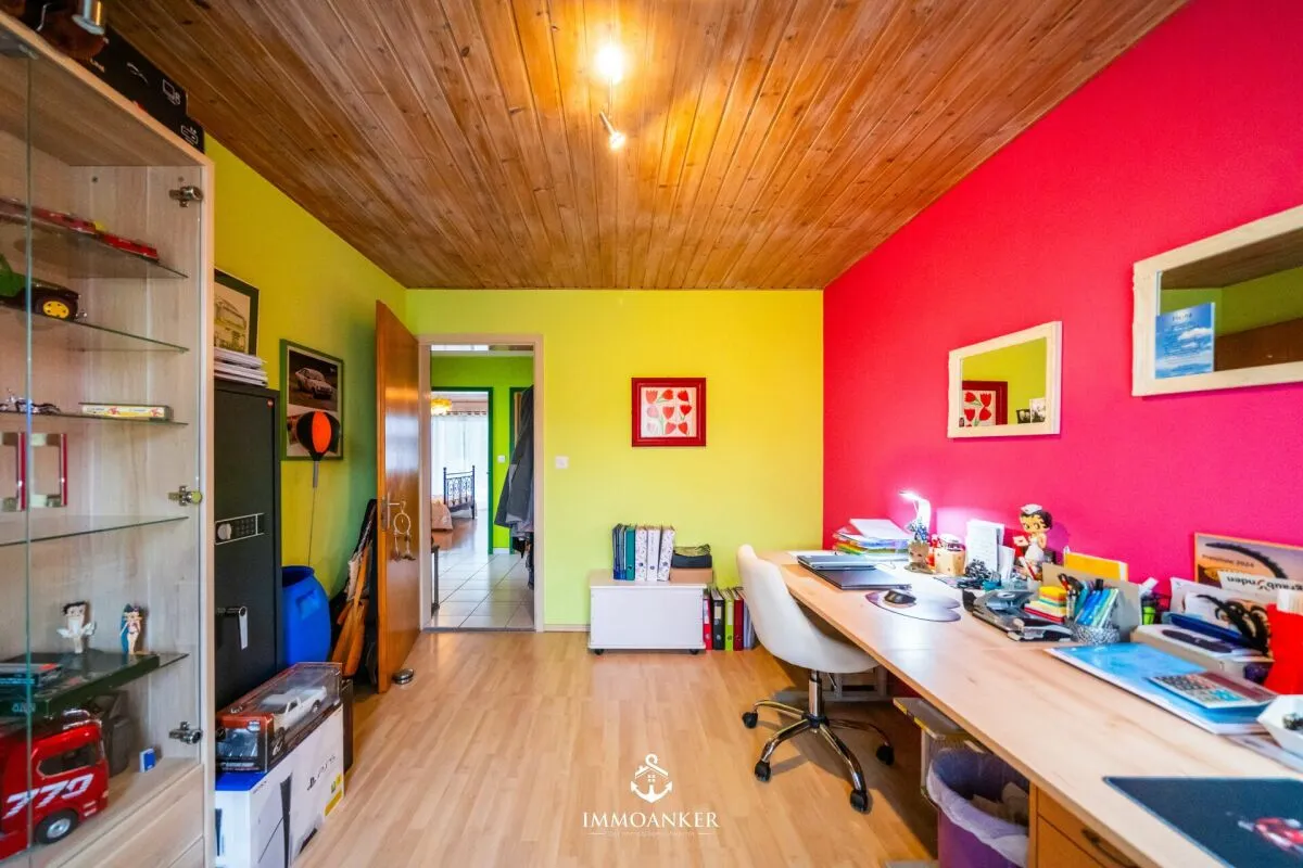 Modernisiertes 6.5-Zimmer-Einfamilienhaus mit viel Umschwung in Niederbipp