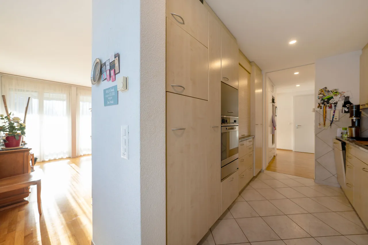 Grosse Eigentumswohnung an ruhiger Lage inkl. Tiefgaragenplatz!