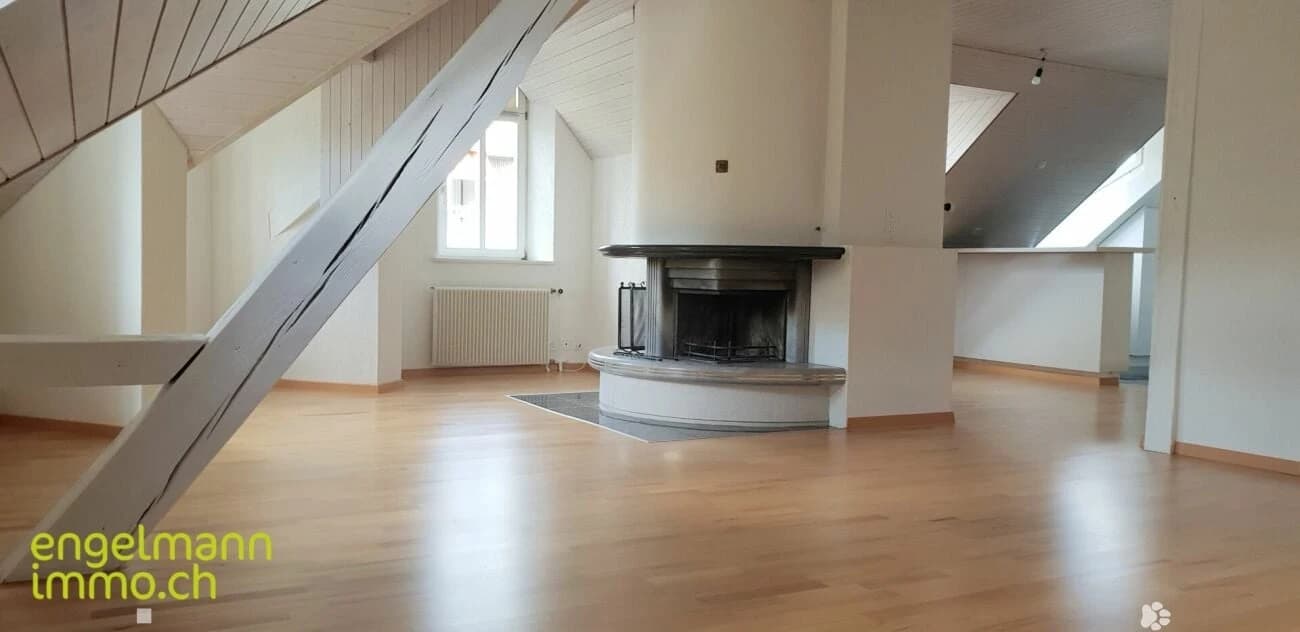 Schöne 2.5-Zimmer-Duplexwohnung/ Bel appartement en duplex de 2.5 pièces