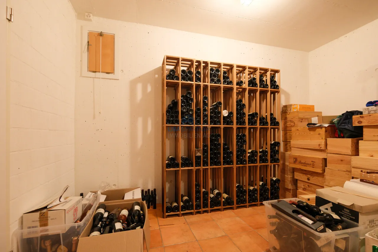 Grosszügiges Wohnanwesen mit Pool & exklusivem Ambiente in Bestlage