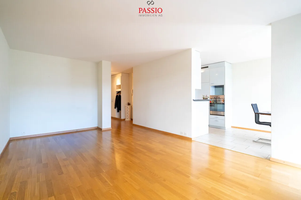 Charmante 3,5-Zimmer Wohnung mit 2 Balkonen und Blick ins Grüne