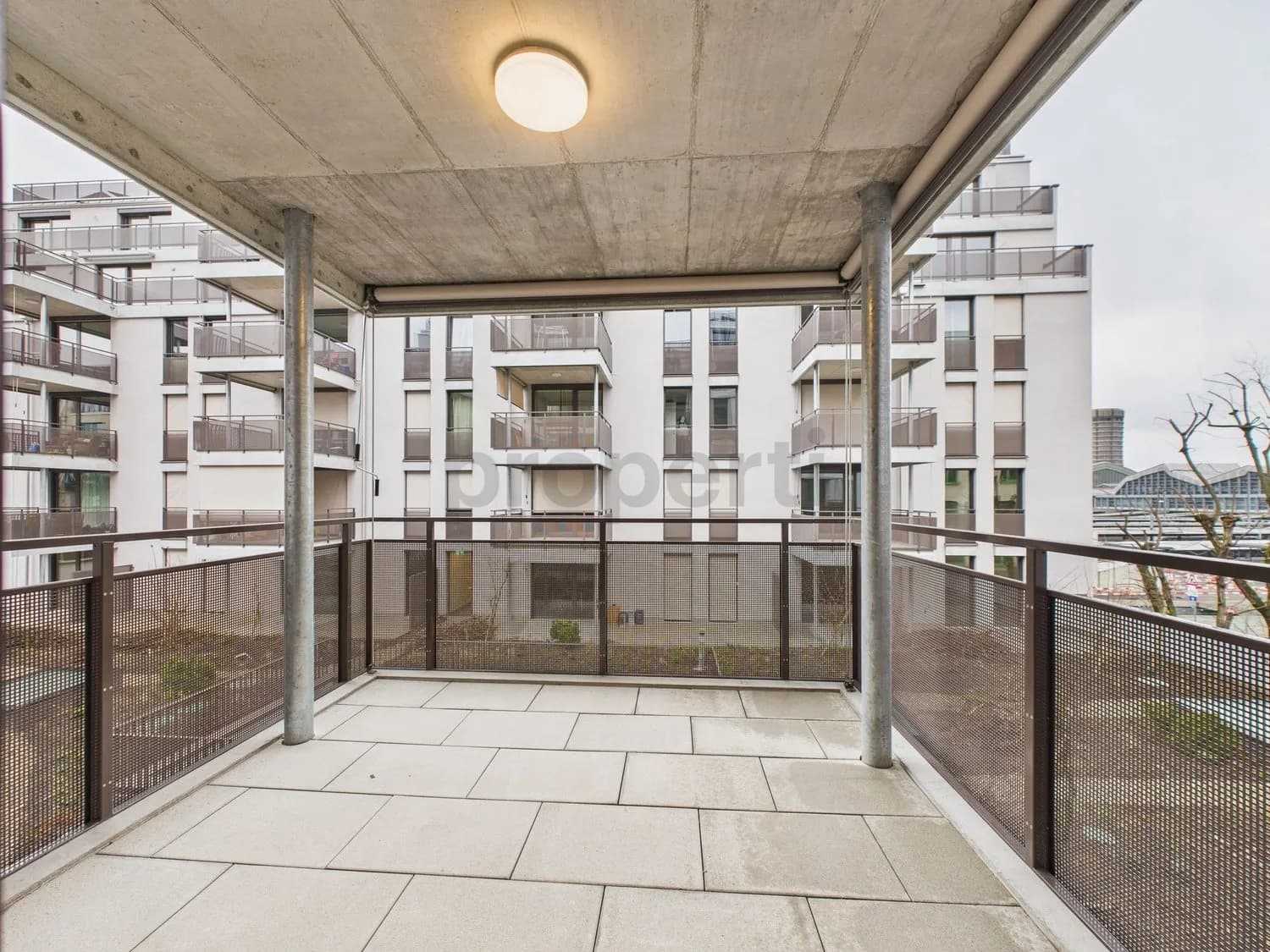 Moderne 3.5-Zimmer-Wohnung mit Balkon, Basel