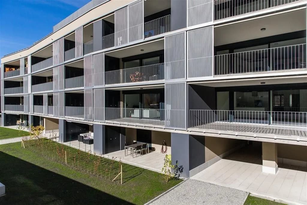 Moderne 4.5 Zimmer-Wohnung in Domat/Ems zu vermieten!