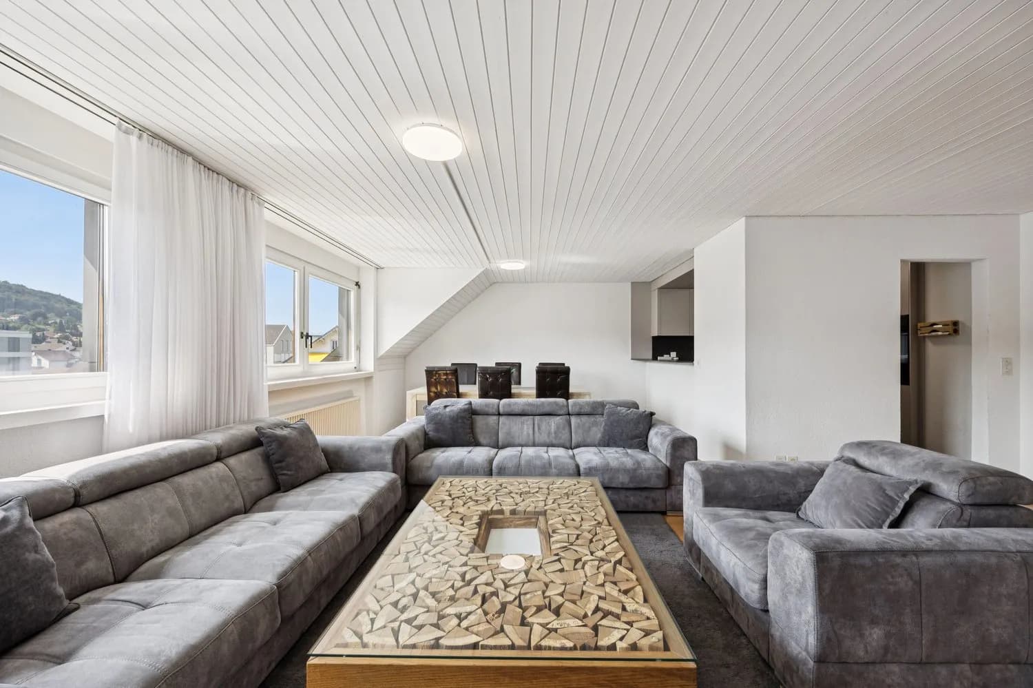 Wohnen wie im Einfamilienhaus: 5.5-Zimmer-Duplexwohnung