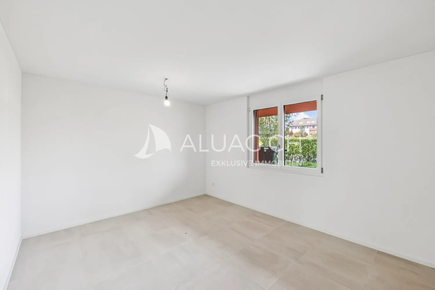 2.5 ZIMMER ATTIKAWOHNUNG