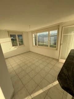 Neu renovierte 5.5-Zimmer-Wohnung mit Balkon, Gommiswald