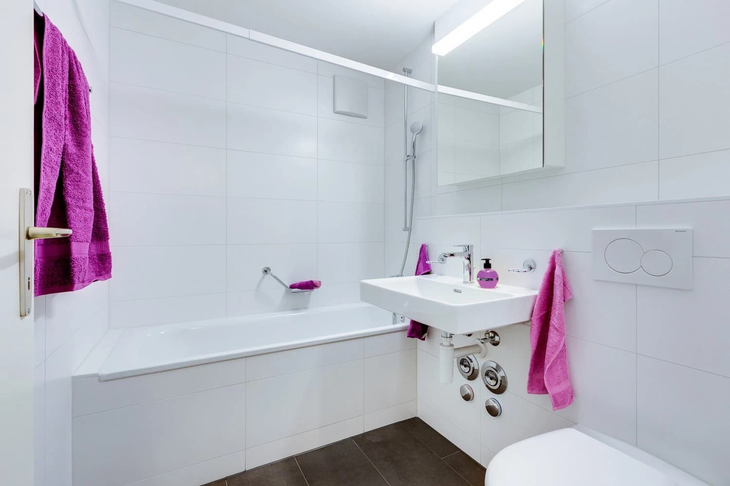 Schöne Aussicht in sonnenverwöhnter Liegenschaft!!!