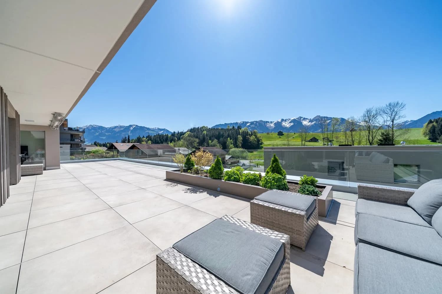 Stilvoll & entspannt leben mit Aussicht