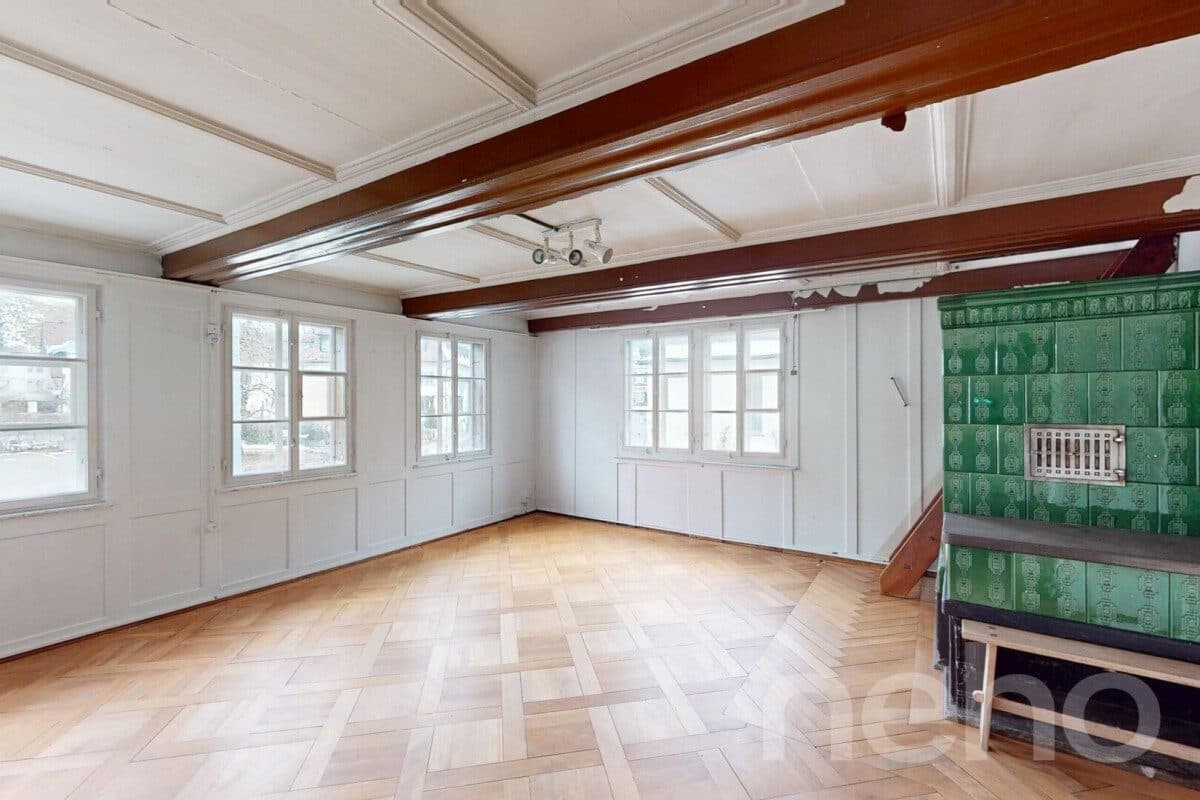 Denkmalgeschütztes 8-Zimmer Doppeleinfamilienhaus an zentraler Lage