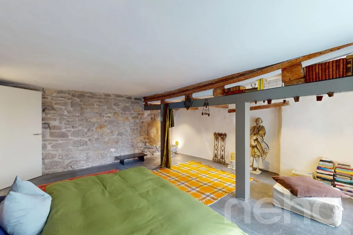 Einzigartiges Bijou mit modernem Wohnkomfort und grosser Terrasse