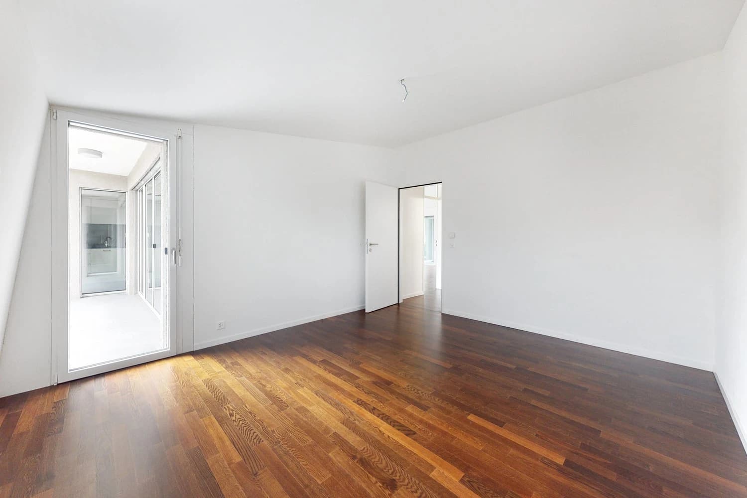 Stilsichere Wohnung in kinderfreundlicher Überbauung