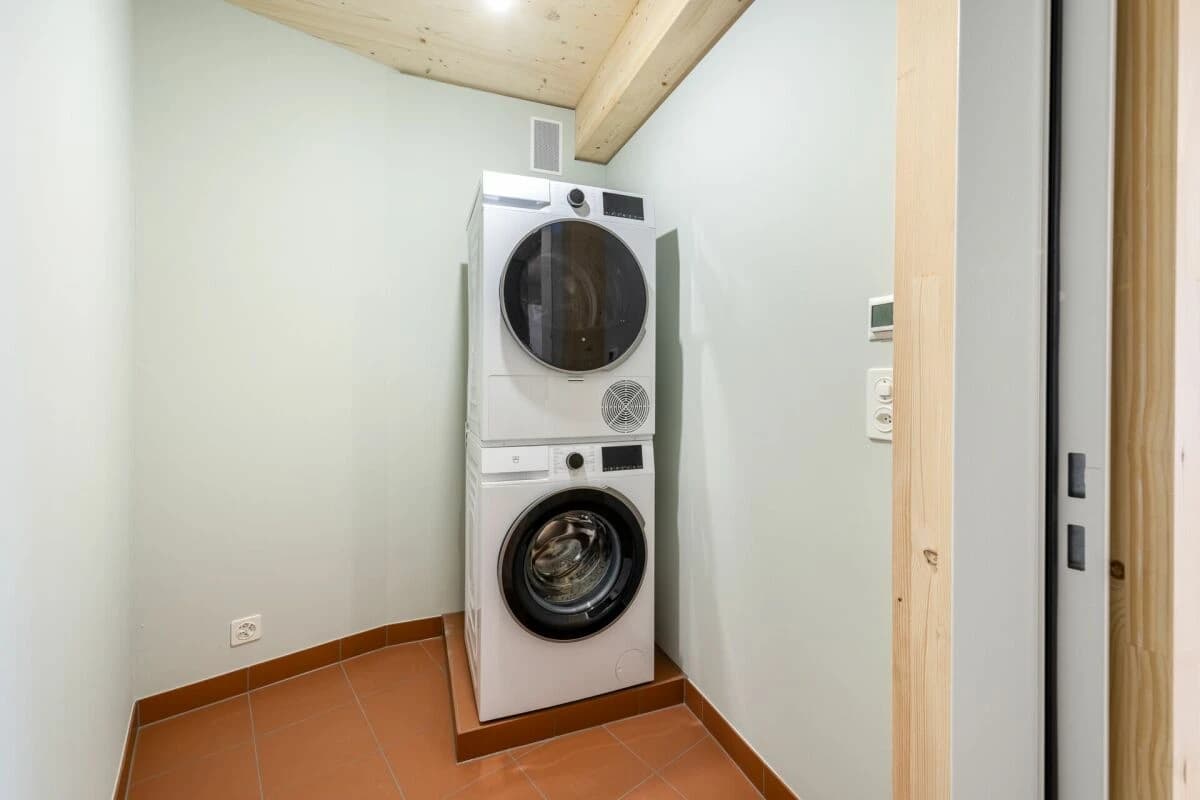 5.5-Zimmer Familienwohnung im Hofhaus mit Blick ins Grüne