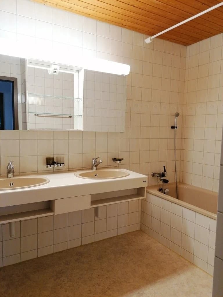 Heimelige Dachwohnung mit Cheminée