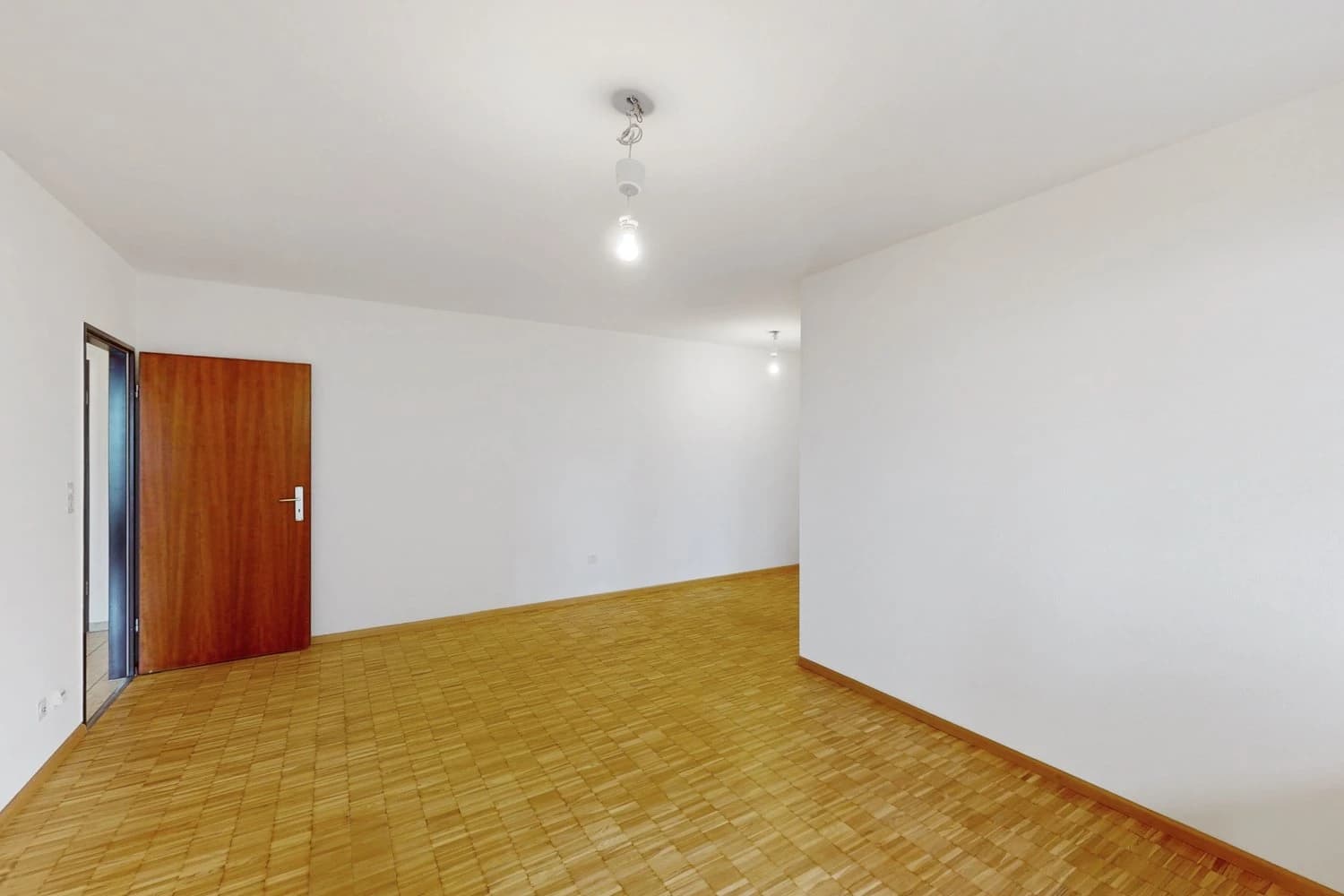 Wohnen an ruhiger Seitenstrasse