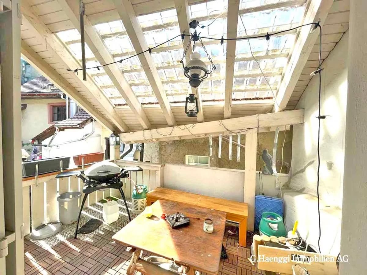 Grosszügige, helle 5 1?2 Zi-Maisonette-Wohnung mit Balkon in der Altstadt