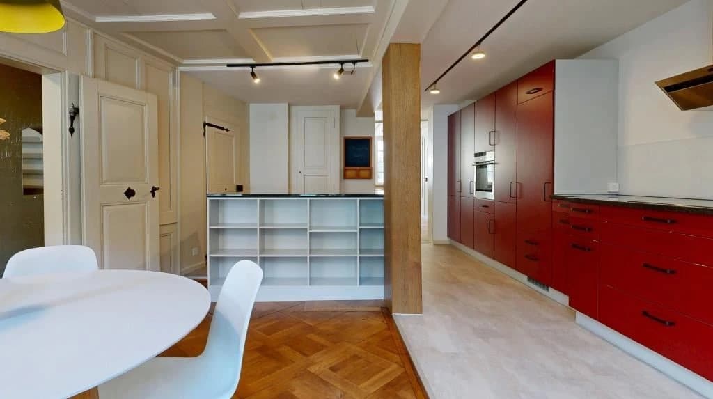 Gschichtsträchtigi Muure mit modernem Inneläbe ir Burgdorfer Autstadt