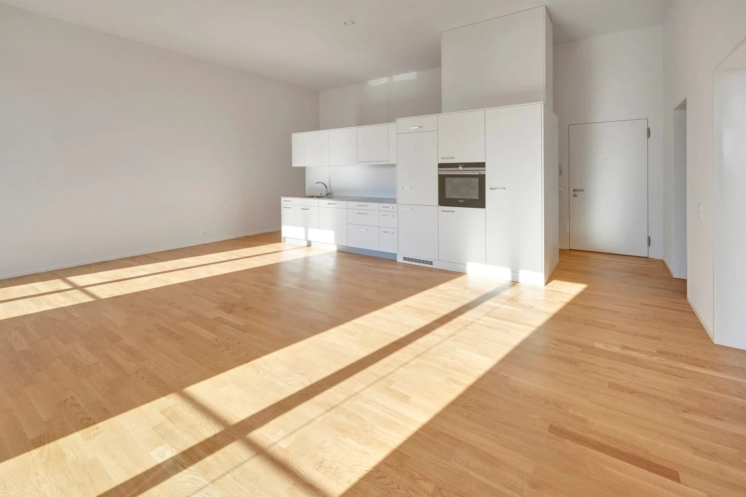 Trendige und lichtdurchflutete Wohnung