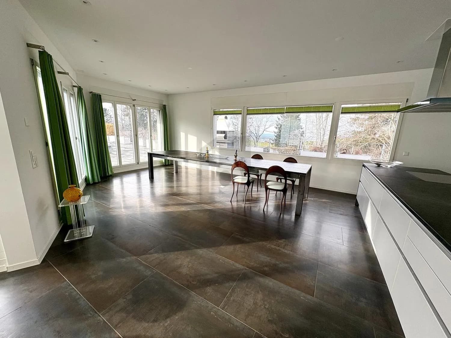 GROSSZÜGIG MIT TERRASSE UND SAUNA