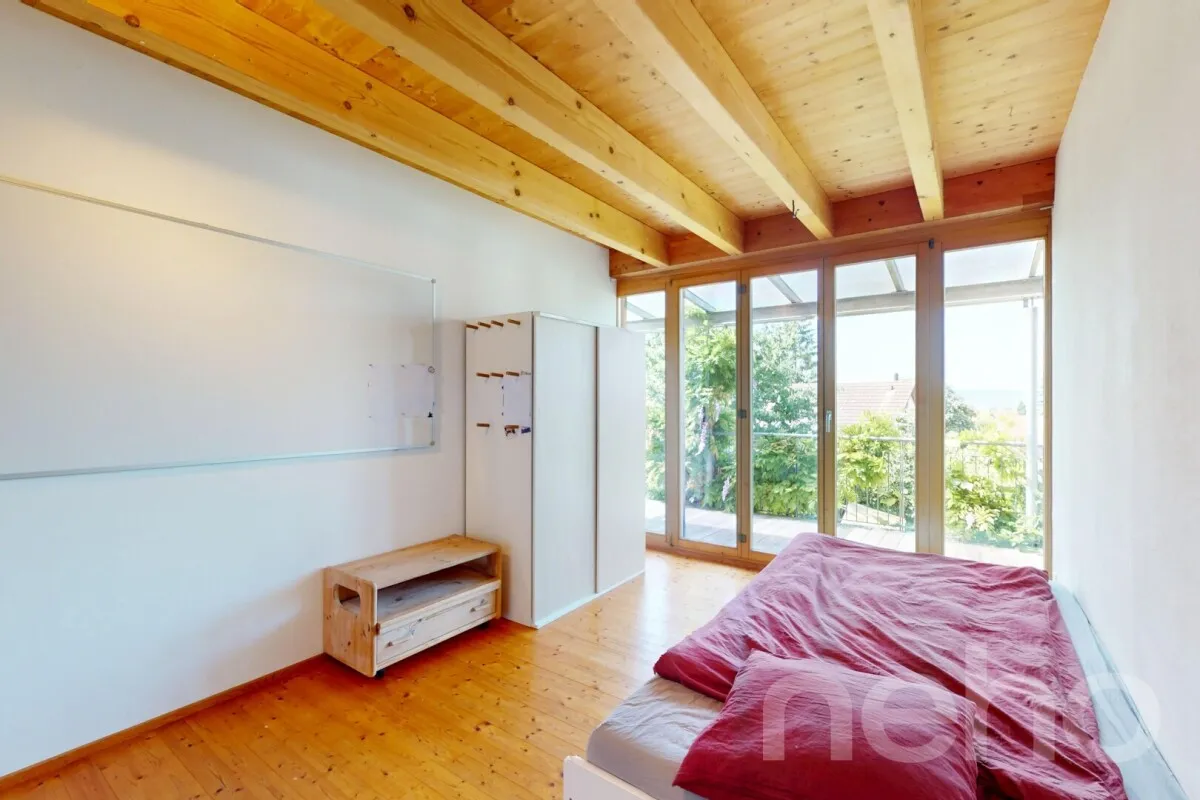 Lichtdurchflutetes Raumwunder mit nachhaltiger Bauweise