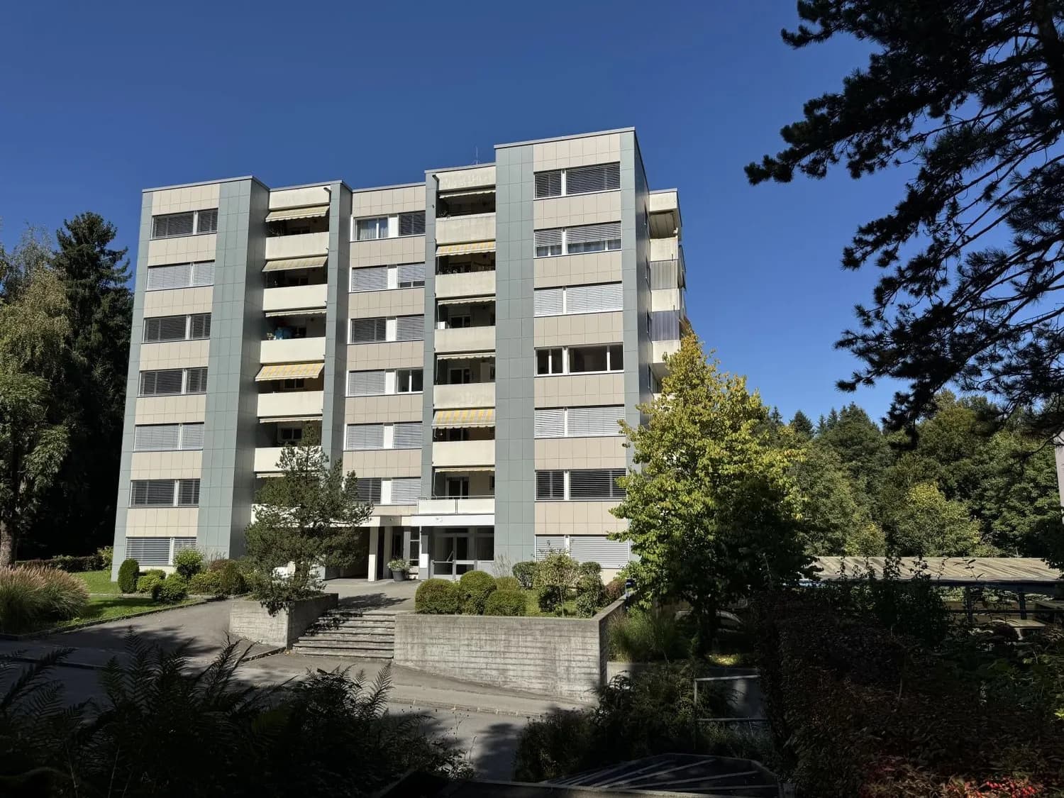 Frisch sanierte Wohnung an begehrter Lage in Luzern