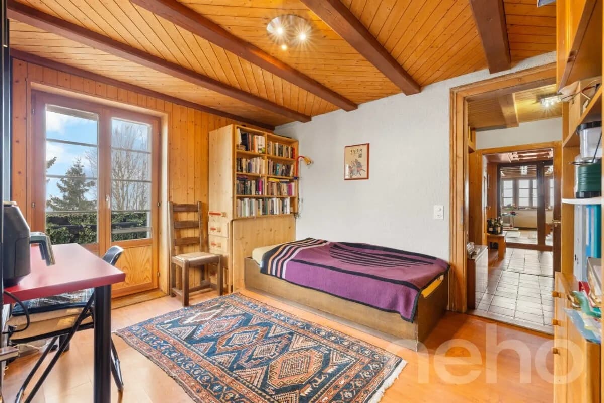 6.5-Zimmer-Eckreihenhaus mit Weitsicht, grossem Garten und Geschichte