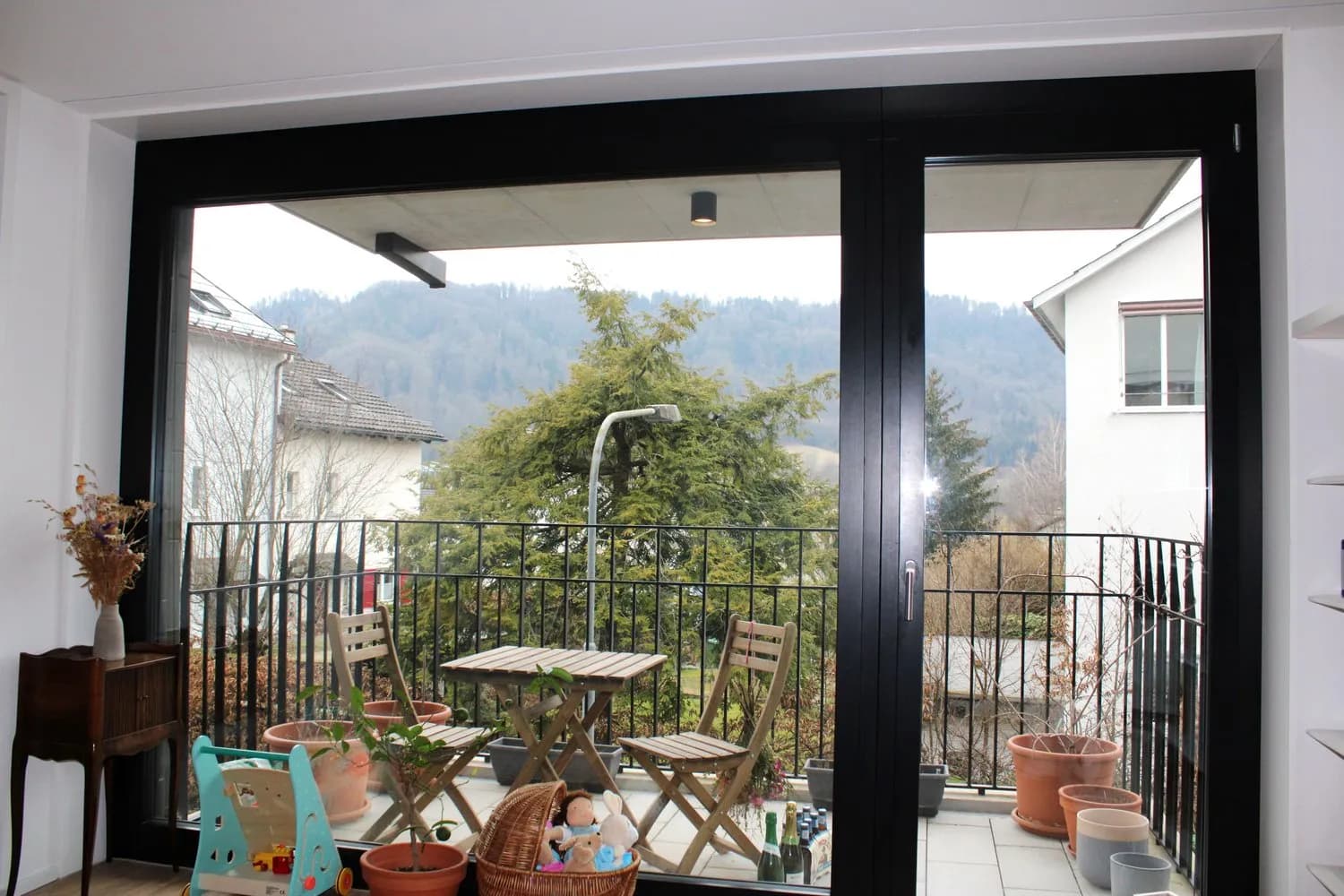 moderne 3.5-Zimmerwohnung mit Aussicht