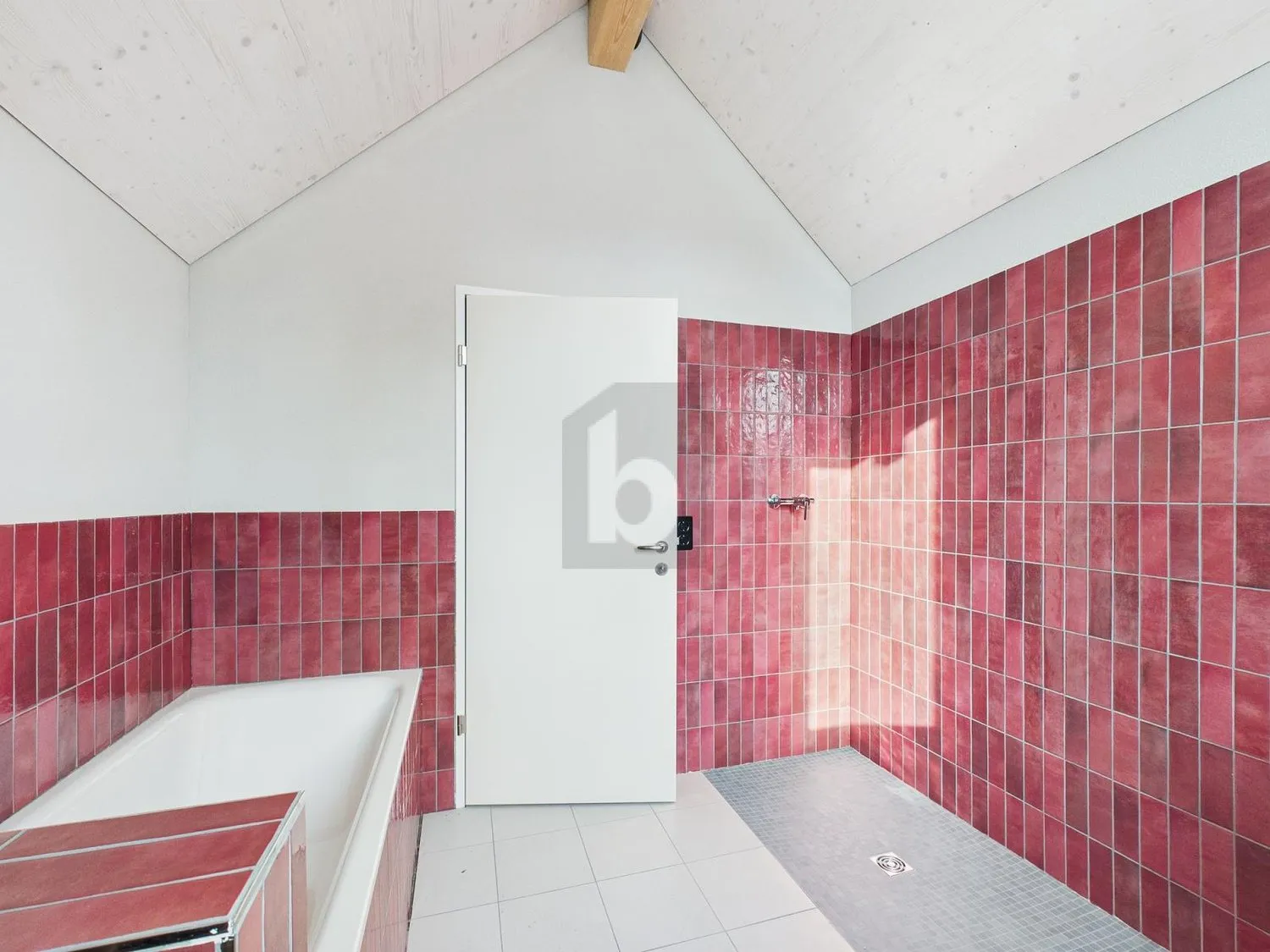 GROSSZÜGIG MIT OFFENEM RAUMKONZEPT