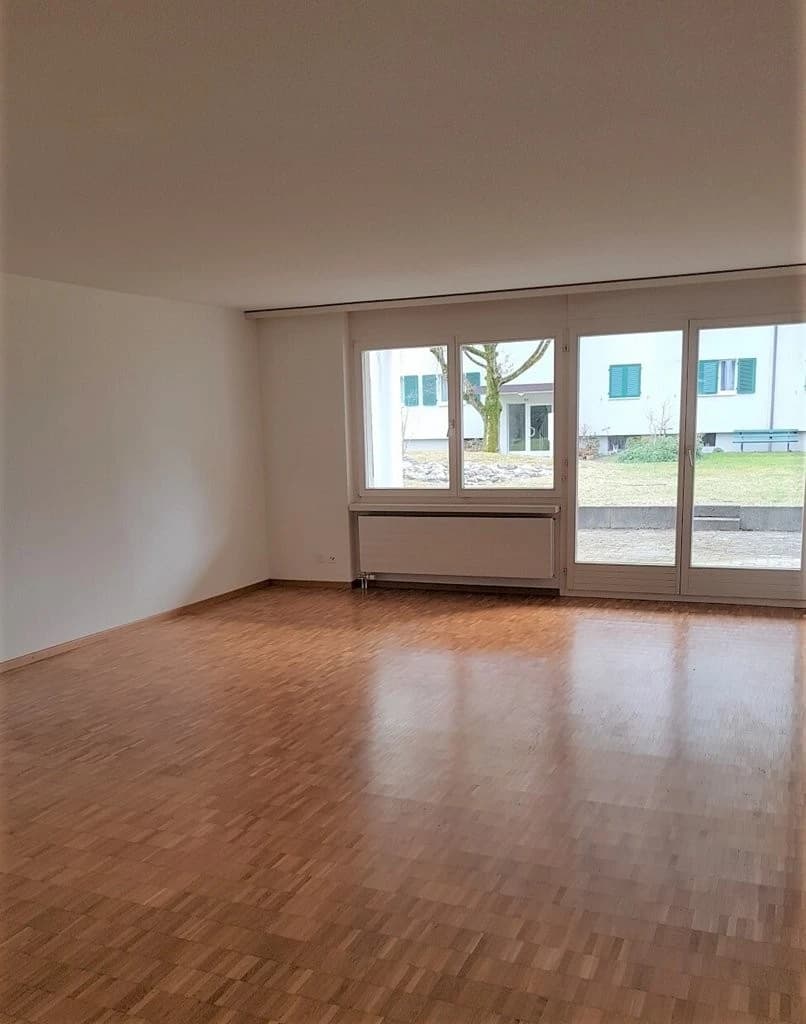 Grosszügige 3.5-Zimmerwohnung im Zentrum von Glattfelden