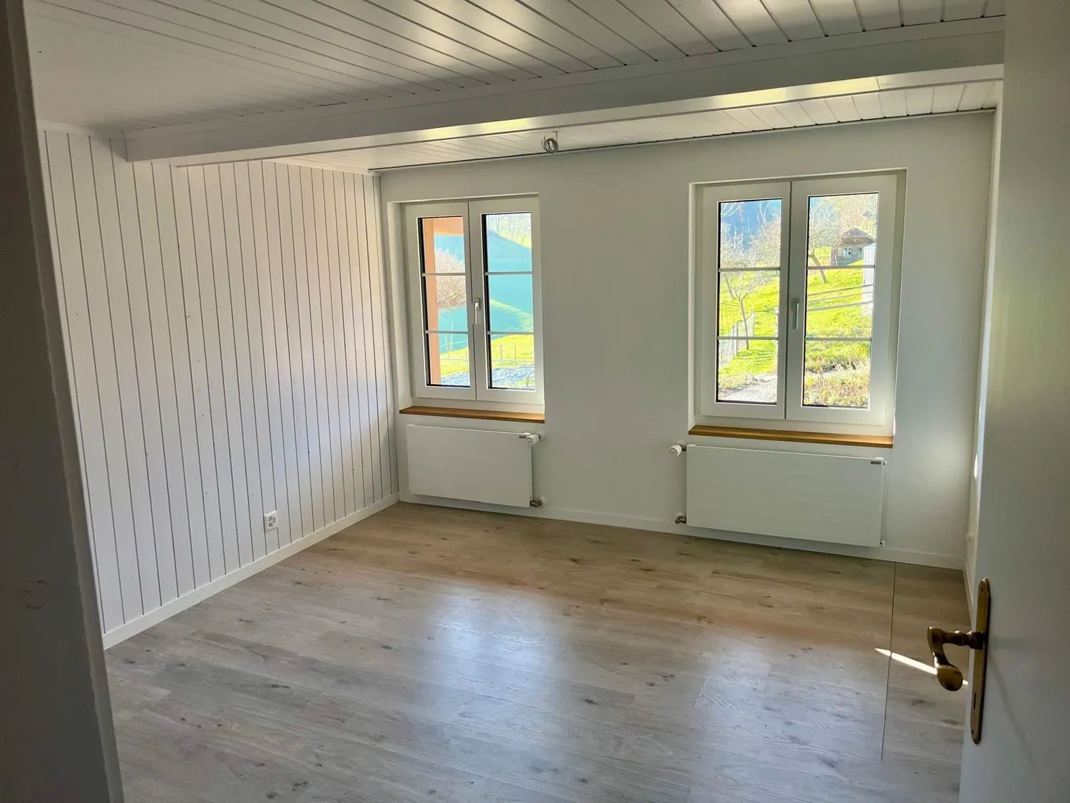 Moderne 6.5-Zimmer Wohnung in Rohrbachgraben