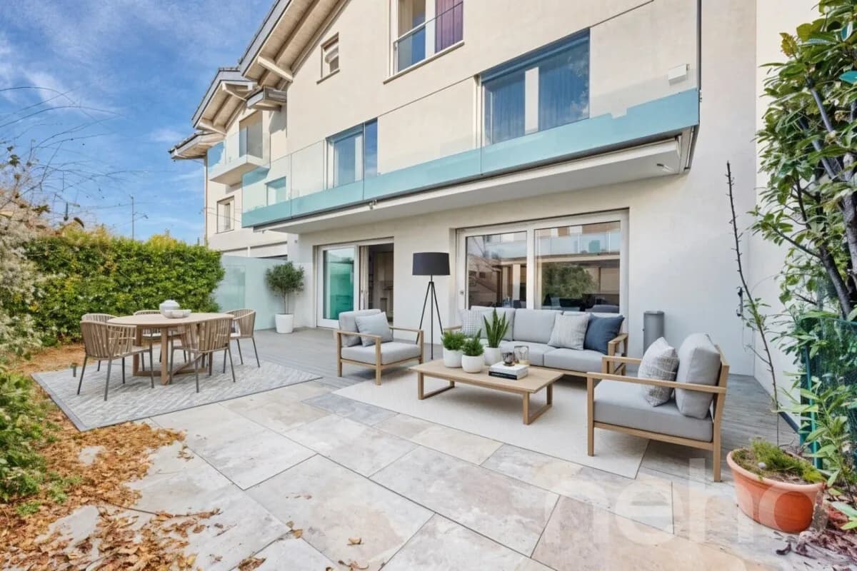 Villa triplex lumineuse aux finitions haut de gamme