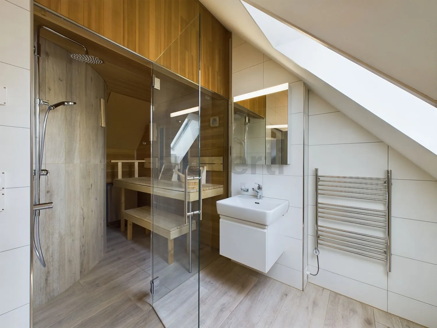 Grosszügige 3.5-Zimmer-Attikawohnung mit traumhafter See- & Bergsicht in Hausen am Albis