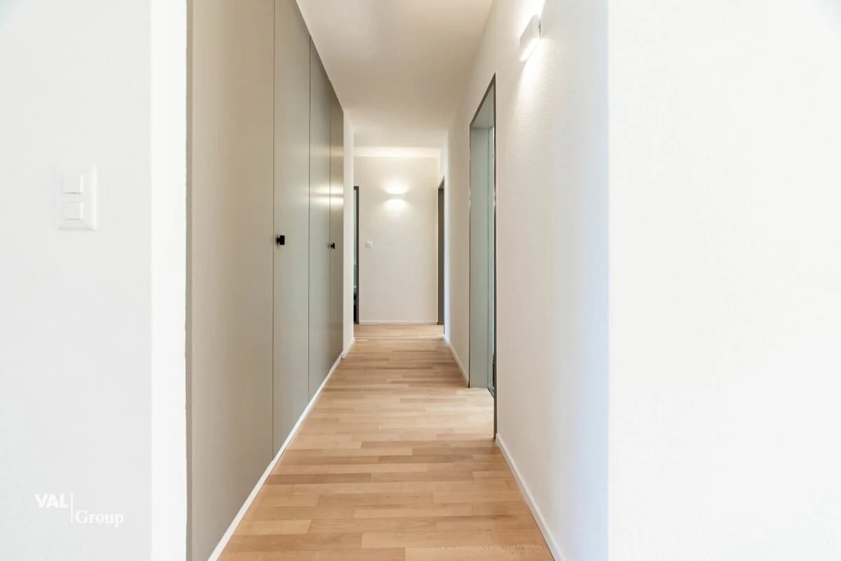 Lichtdurchflutete Wohnung mit Talsicht in familienfreundlichem Quartier