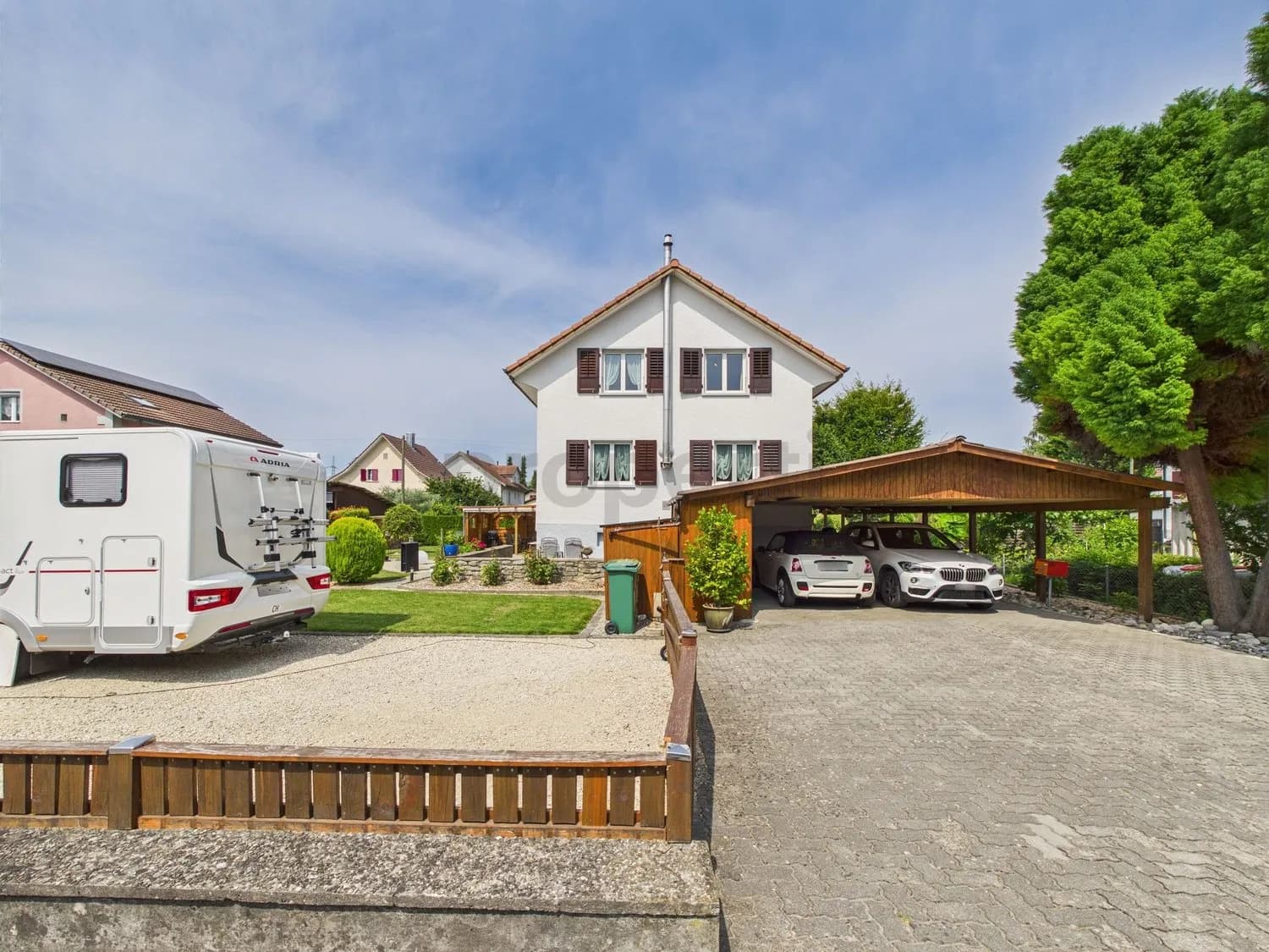 Charmantes 4.5-Zimmer Einfamilienhaus mit grossem Garten in Lyss