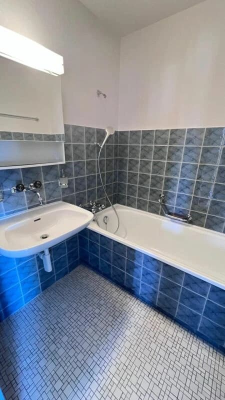 Schöne helle 3 1/2 Zimmer Wohnung