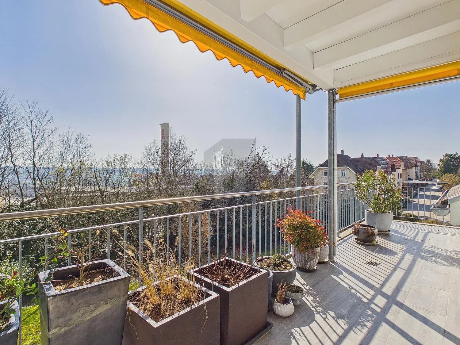 SONNIG, RUHIG UND ZENTRAL