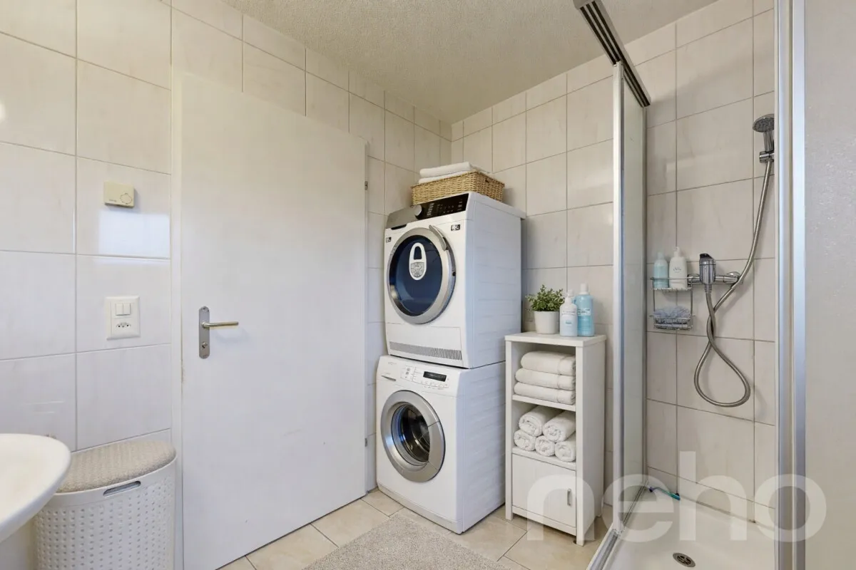 Grosszügige 5.5-Zimmer Wohnung mit grosser Loggia in Schlieren