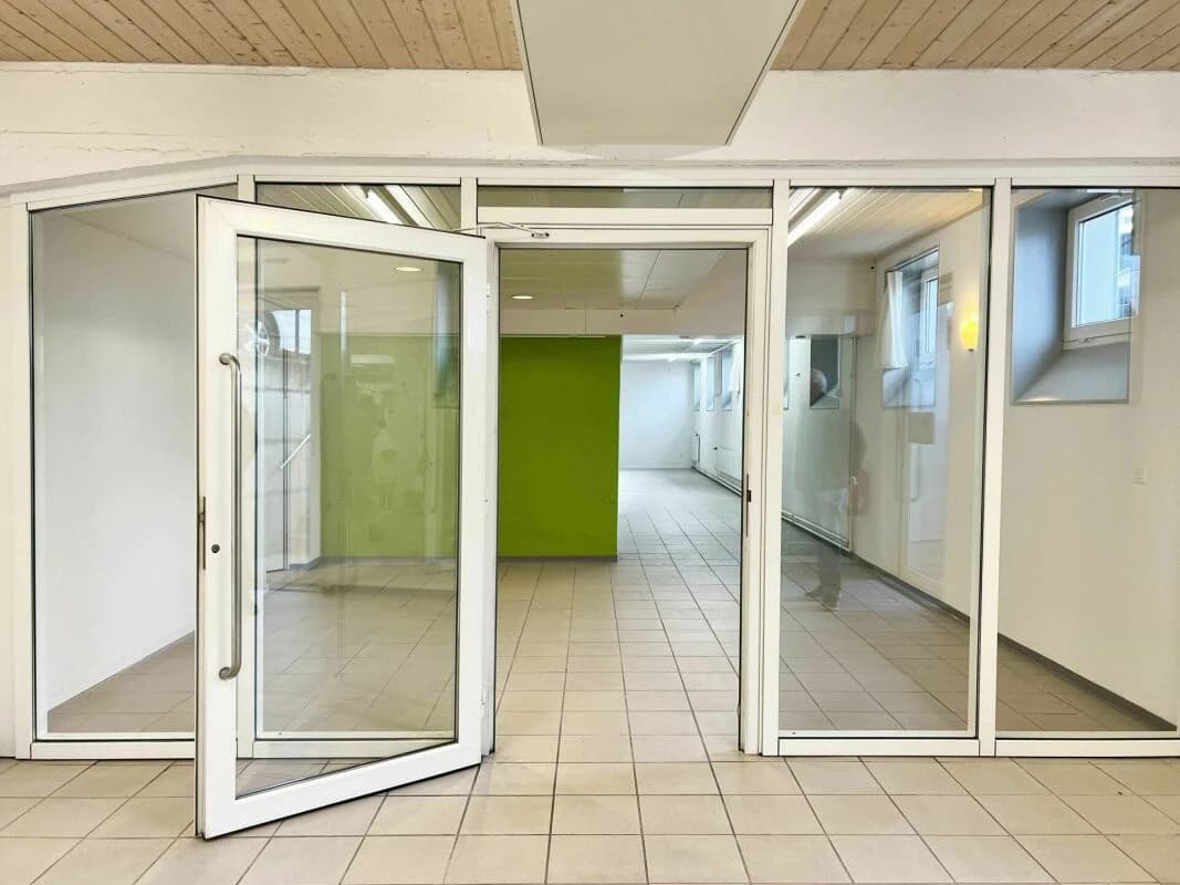 im Tiefparterre, Lokal für verschiedenste Nutzungen