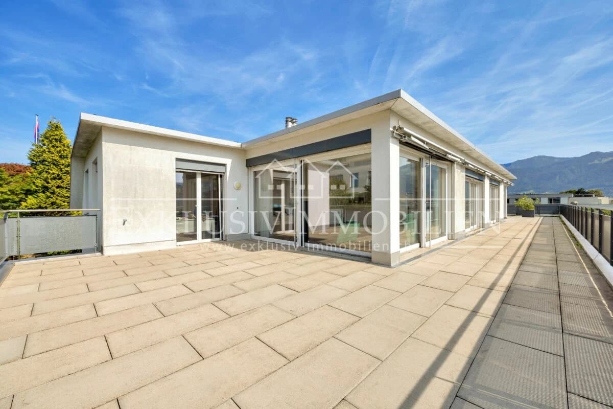 Attika-Lifestyle: Grosszügiges Wohnen mit Licht und Weite