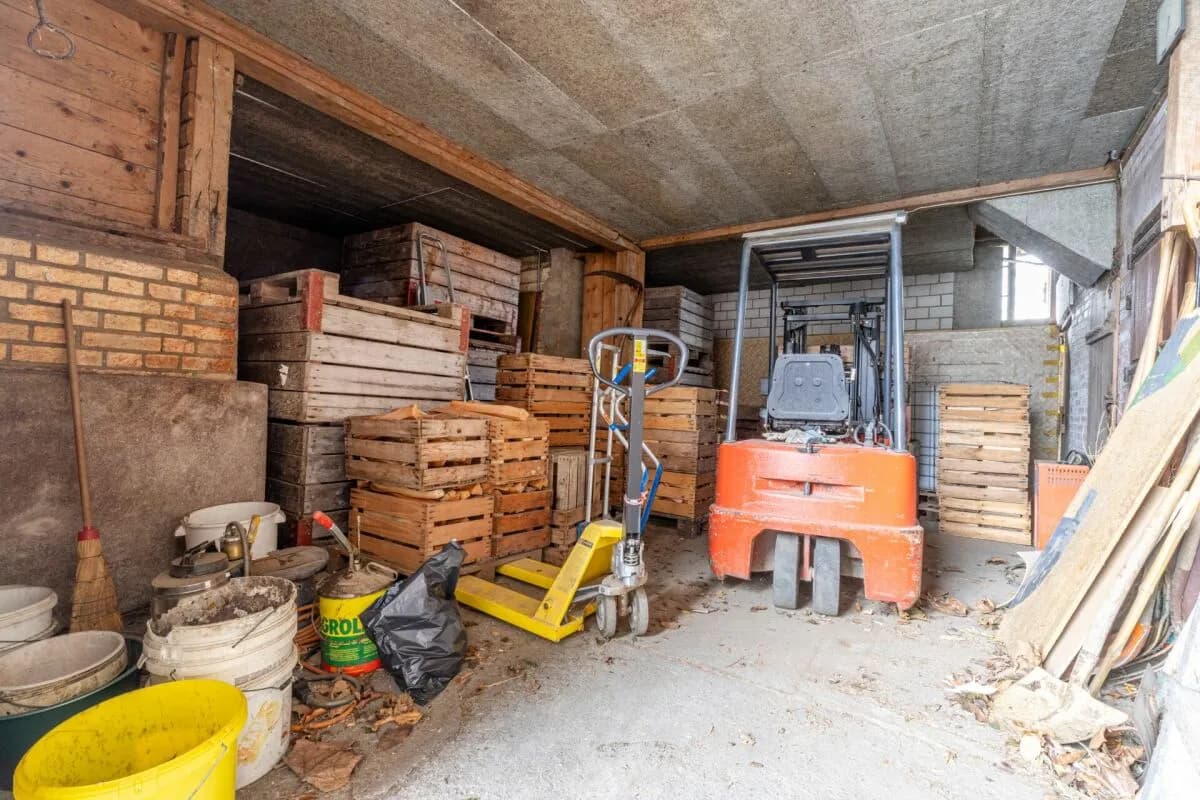 Potenzialreiches Bauernhaus mit drei Wohneinheiten und Scheune