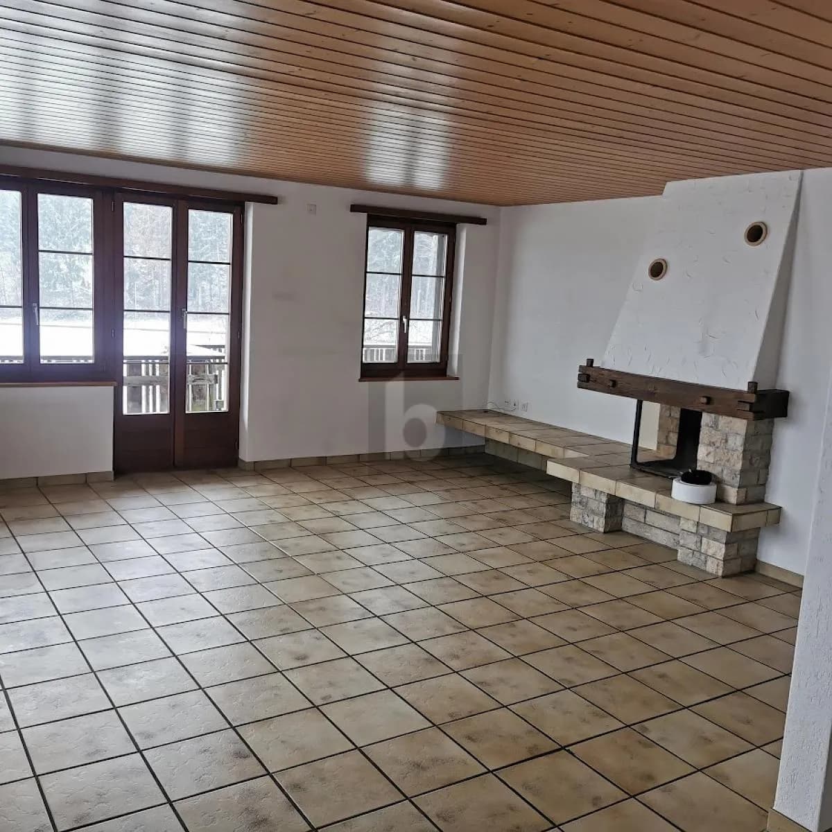 SONNIG, RUHIG UND MIT ALPENBLICK