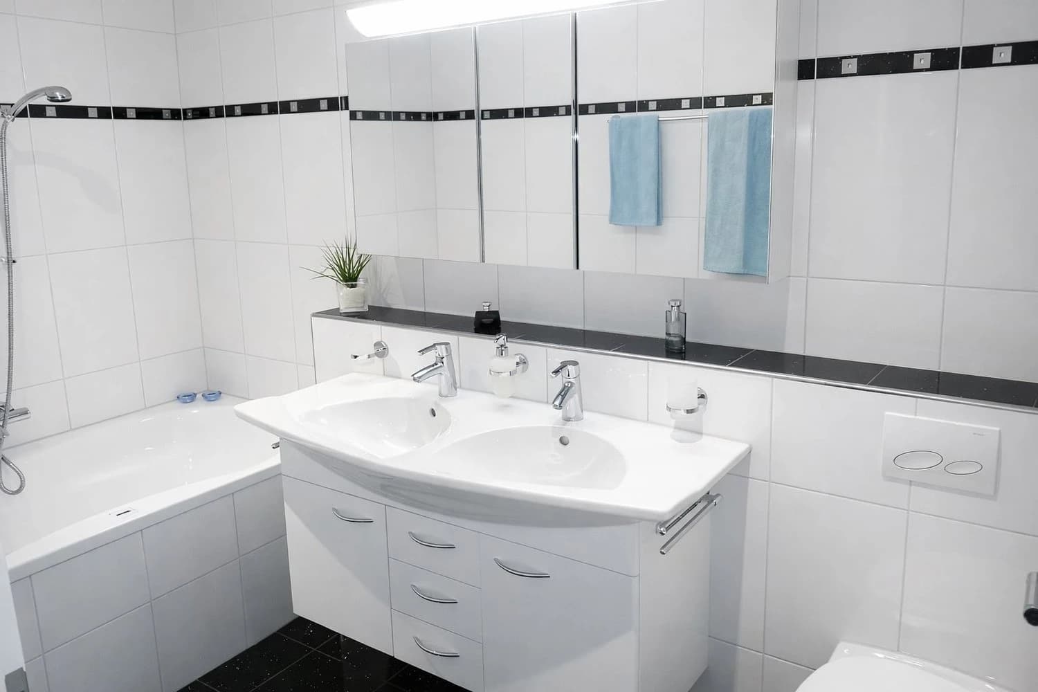 Stilvolles Wohnen an idyllischer Lage in Siebnen