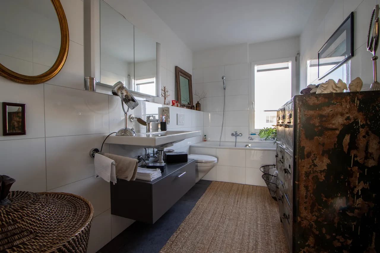 Stilvolle Attikawohnung mit Schwedenofen und grosser Terrasse