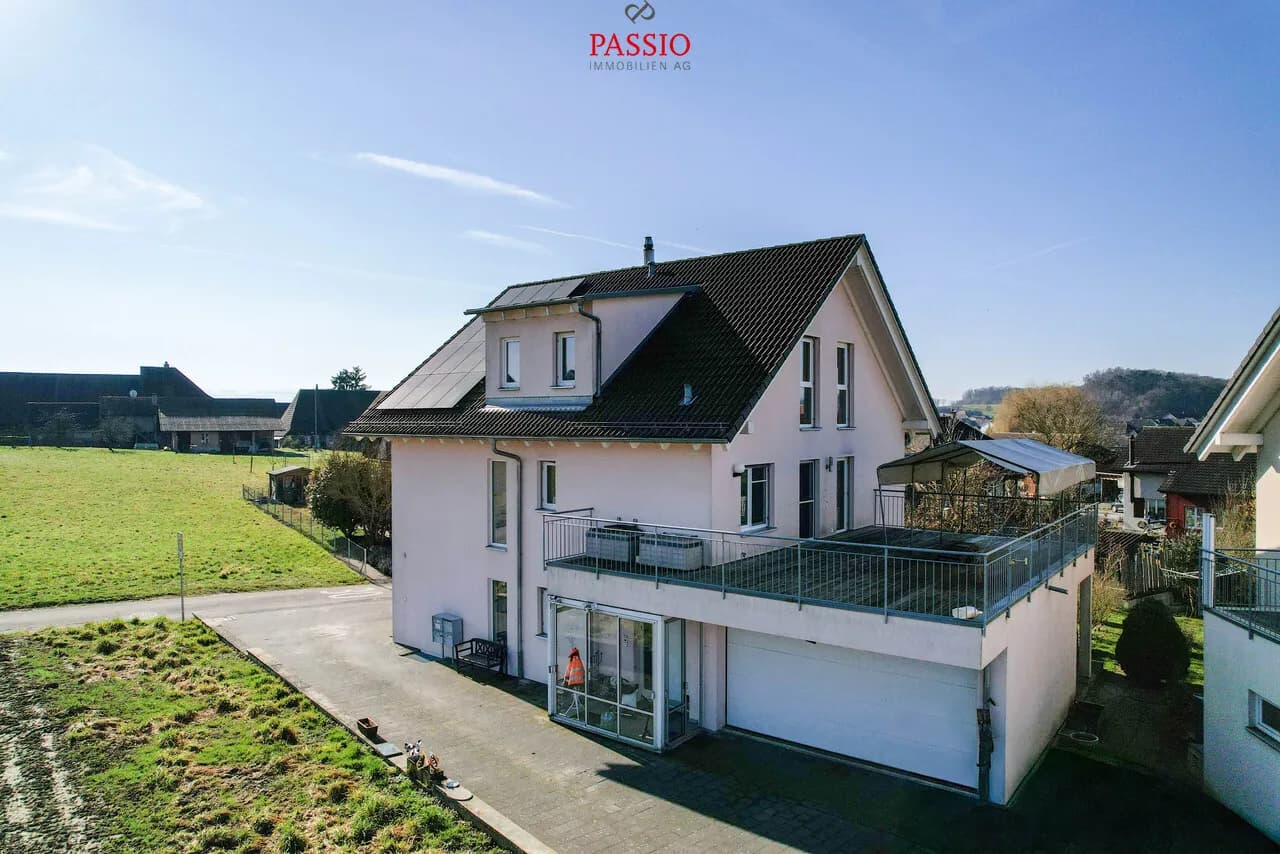 Grosszügiges 7.5-Zimmer-Einfamilienhaus mit Garten und viel Platz